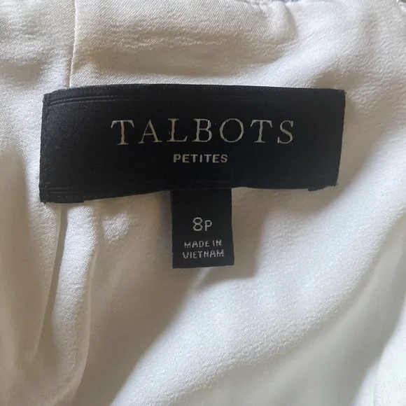 TALBOTS PETITE | Lace | Fully lined | zipper back skirt - Picture 4 of 7